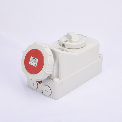 IP44 380V 32A ইন্ডাস্ট্রিয়াল পাওয়ার সকেট জলরোধী সুইচ মেকানিক্যাল সহ